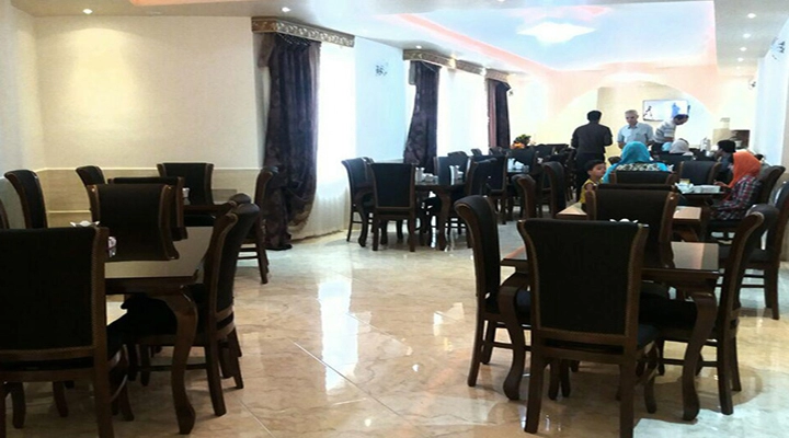 رستوران هتل راژیا قزوین