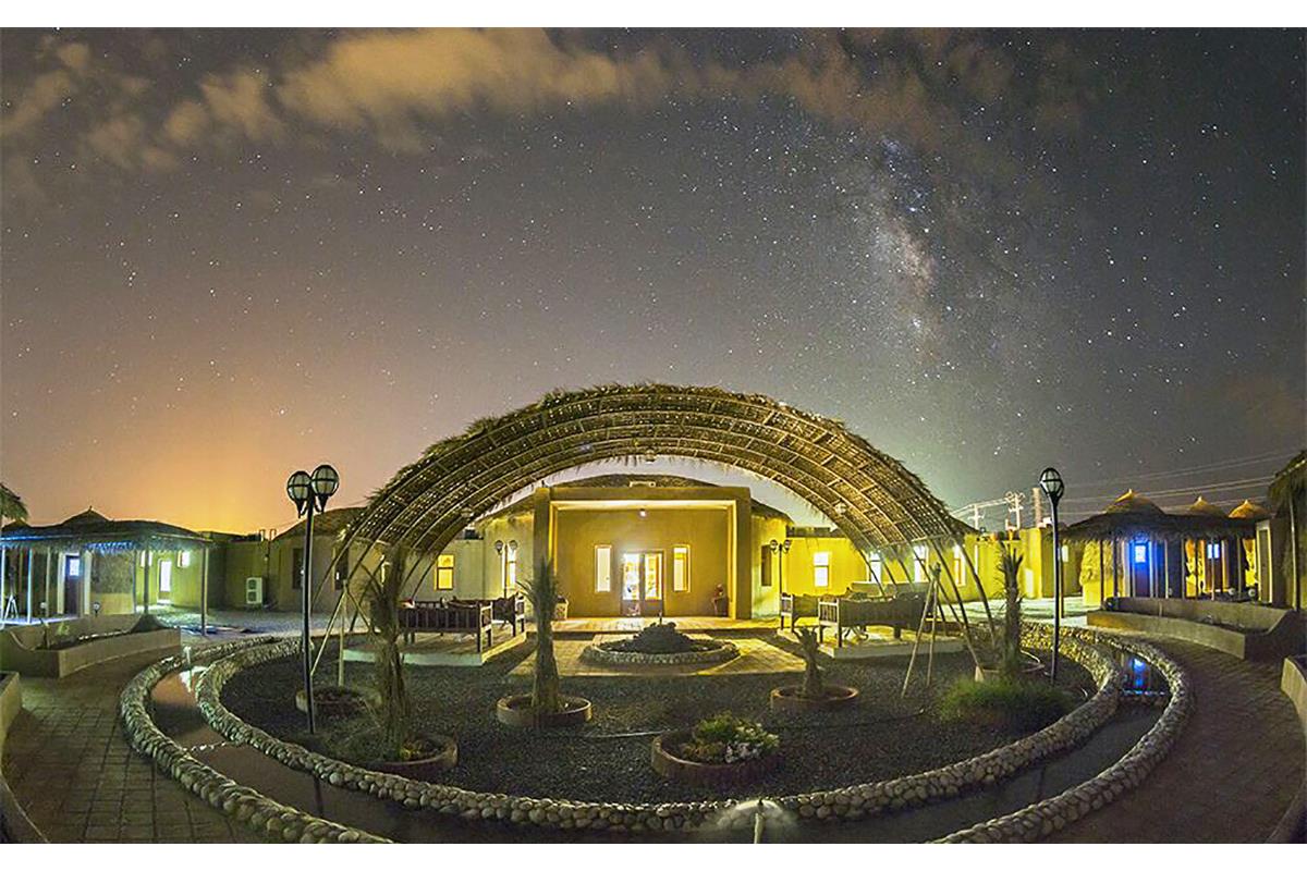 هتل پارسیان (کپری) قلعه گنج کرمان