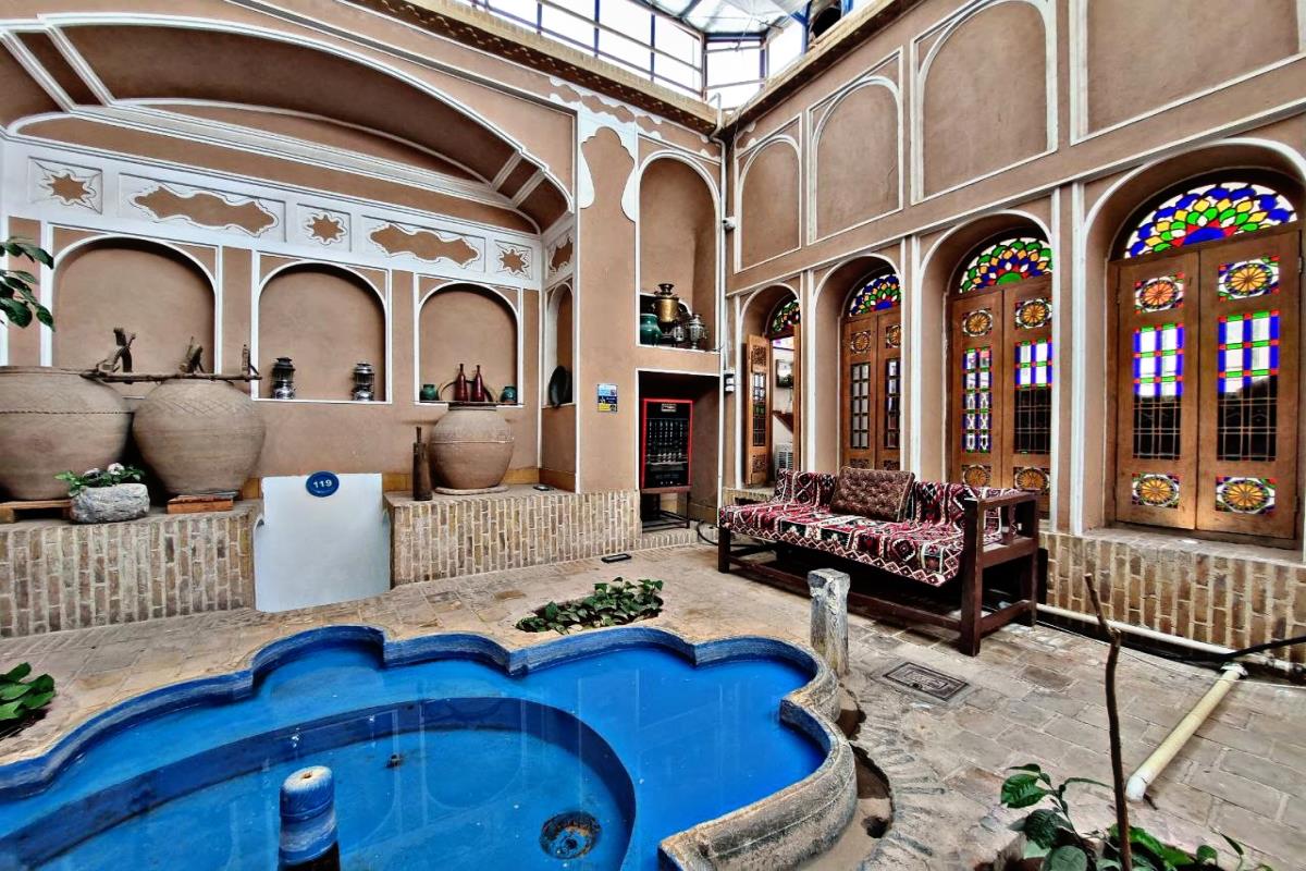 هتل هتل موزه سنتی والی یزد