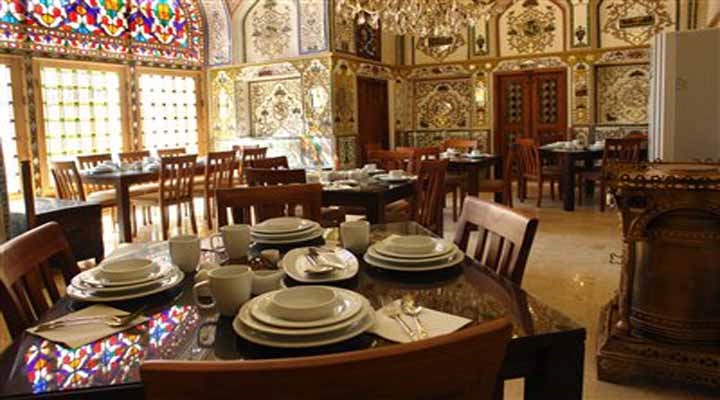 نمای رستوران هتل کیانپور اصفهان