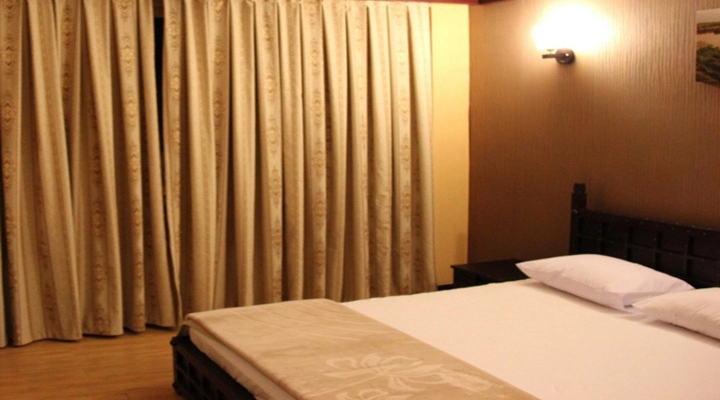 نمای اتاق هتل ستاره دریا چمخاله