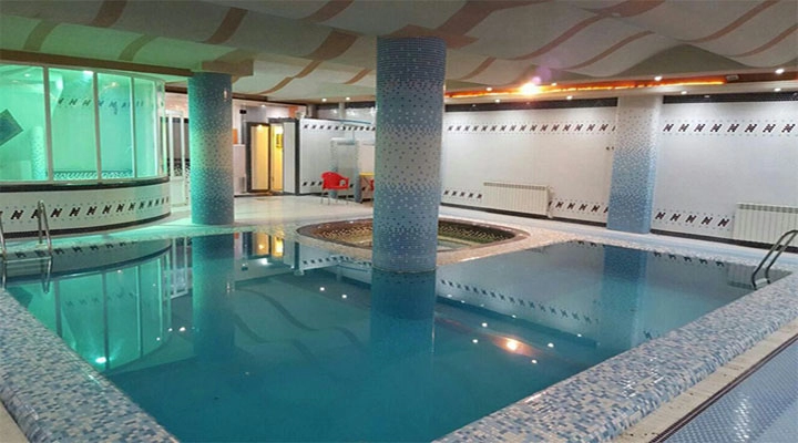 نمای مجموعه آبی هتل آپارتمان سفرای طلایی مشهد