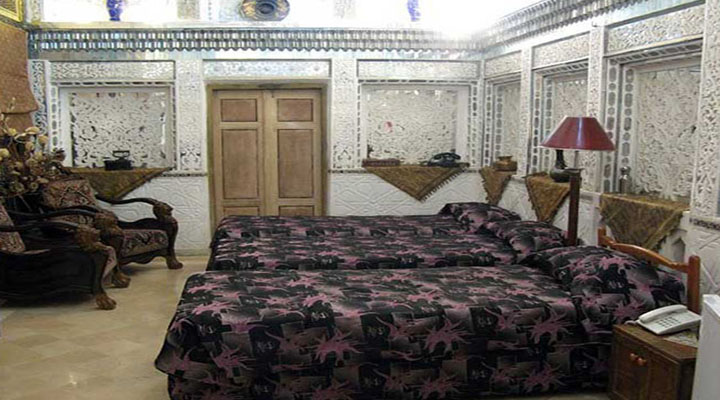 نمای اتاق هتل ملک التجار یزد