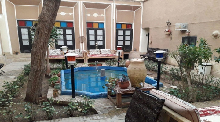 نمای خانه خشتی یزد 