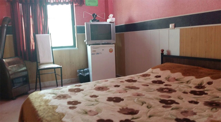 نمای اتاق هتل مژده قروه کردستان