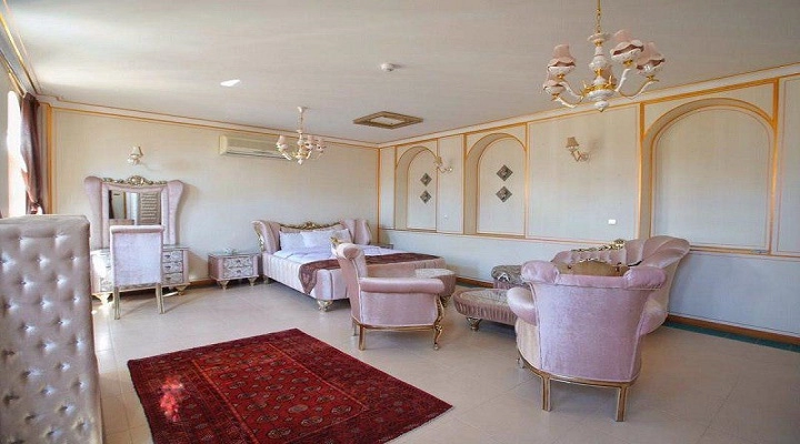 اقامتگاه سنتی  خانه کشیش اصفهان