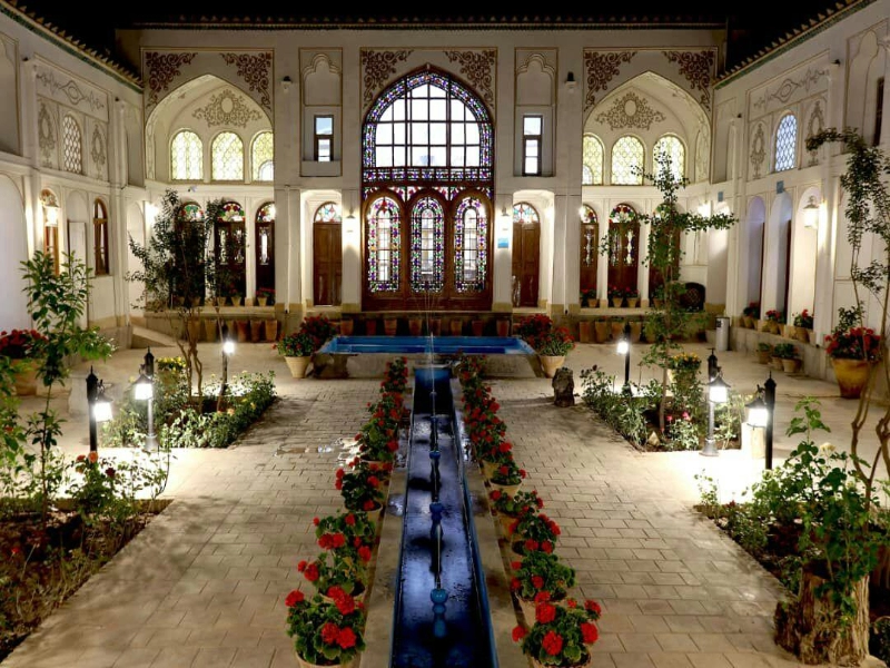 اقامتگاه سنتی  بوتیک سهروردی اصفهان