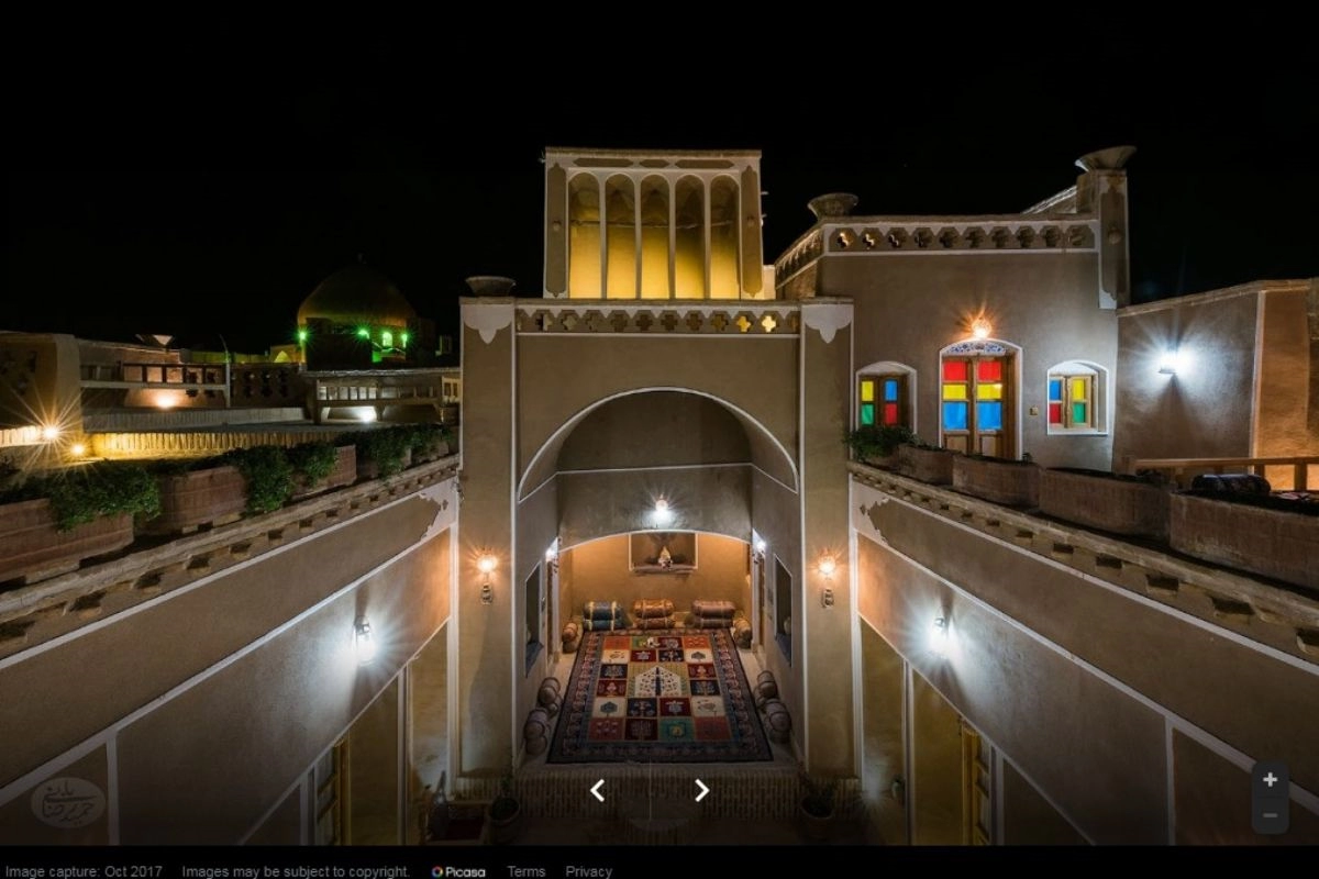 اقامتگاه بوم‌گردی انار عقدا اردکان