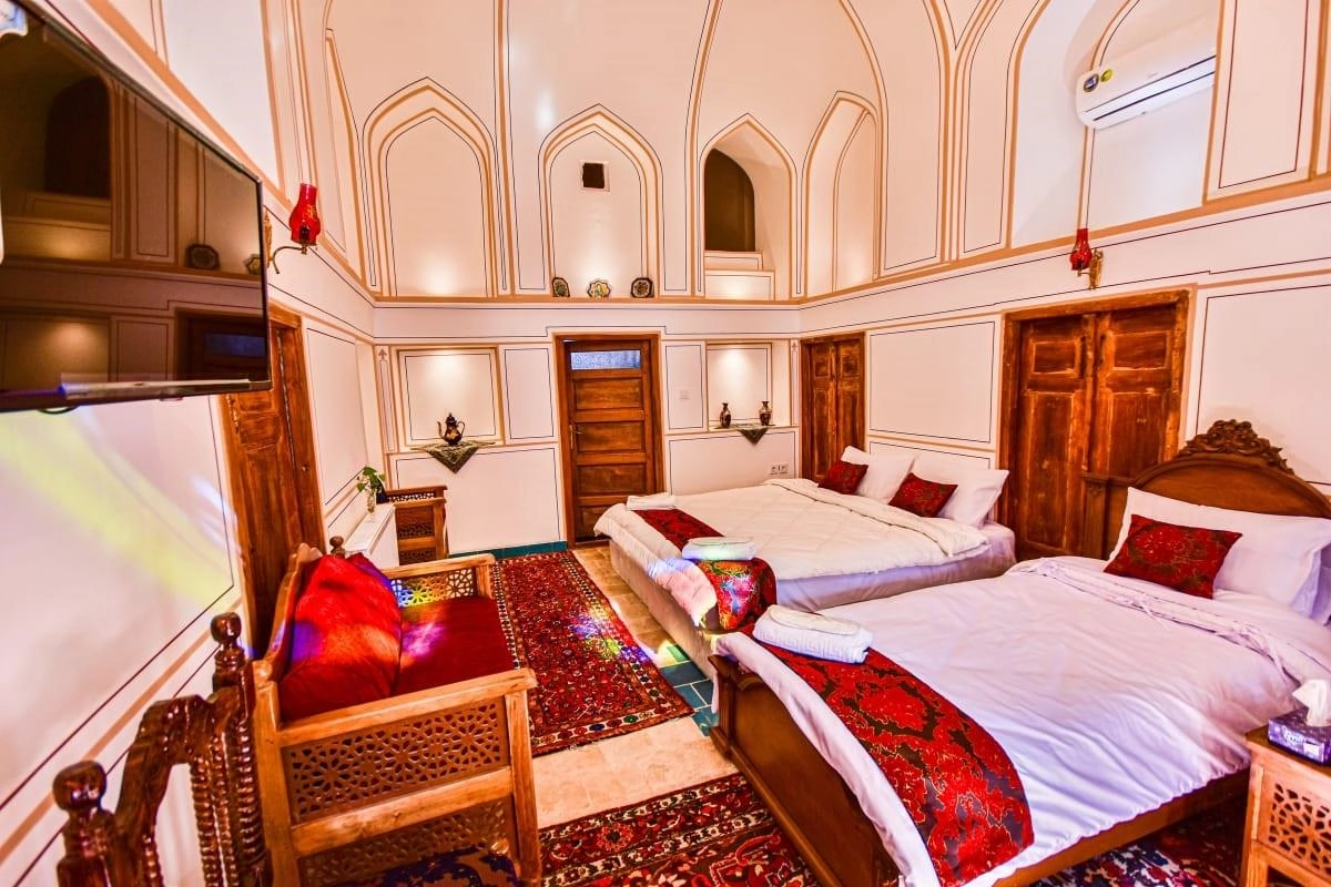 اقامتگاه سنتی  یاس اصفهان